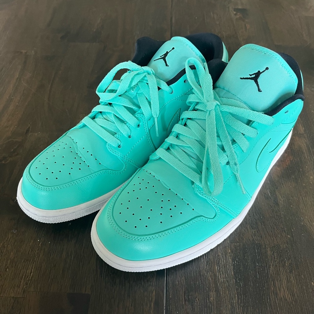 Jordan 1 Low Hyper Turquoise